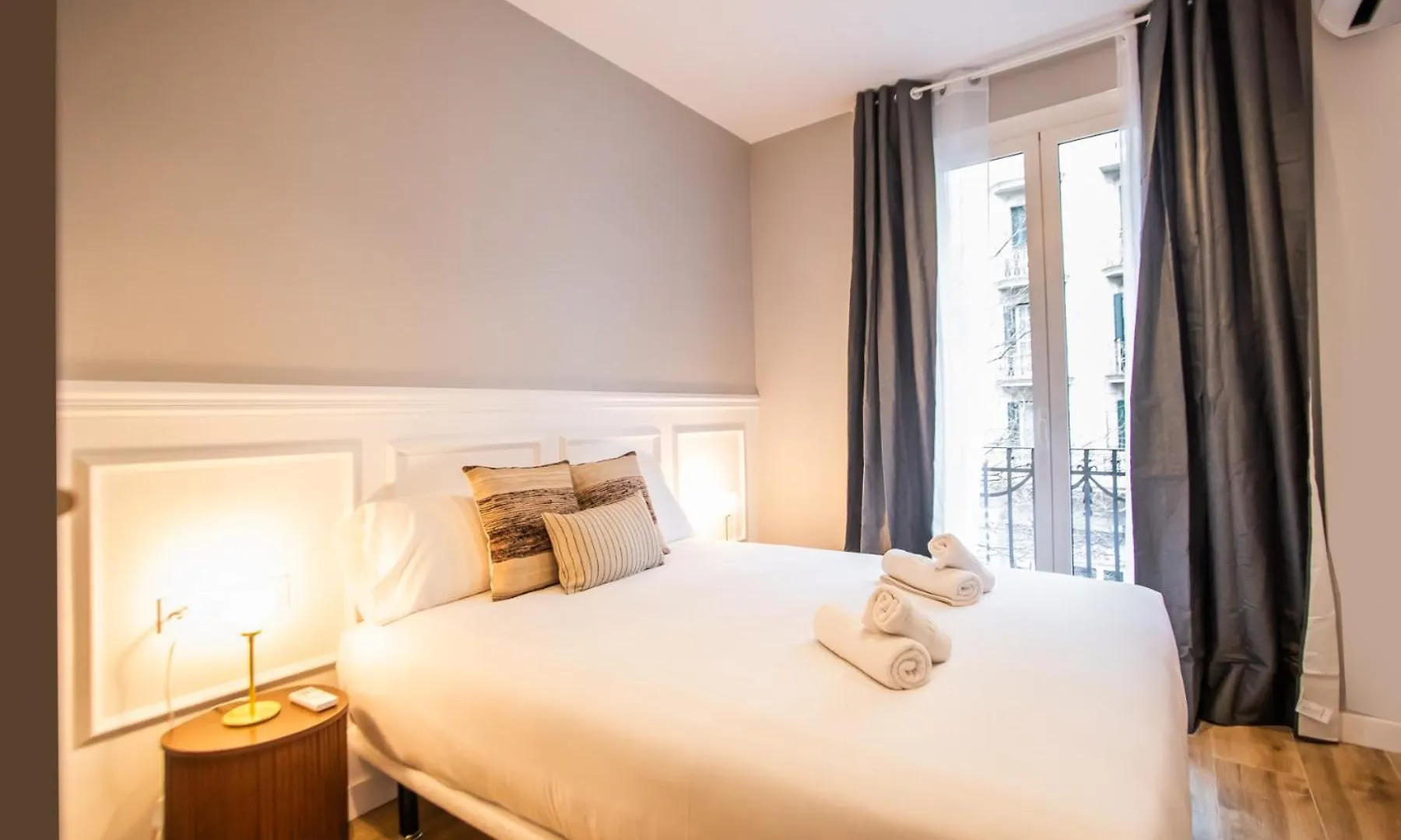 P3Mal1076- Beautiful 2Br Newly Refurbished Apartment Barcelona